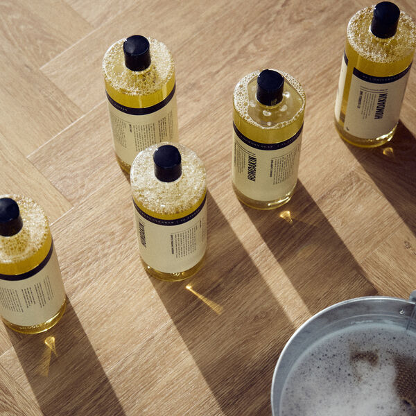 03 Universal Cleaner, Wild Lemongrass & Nettle, Humdakin