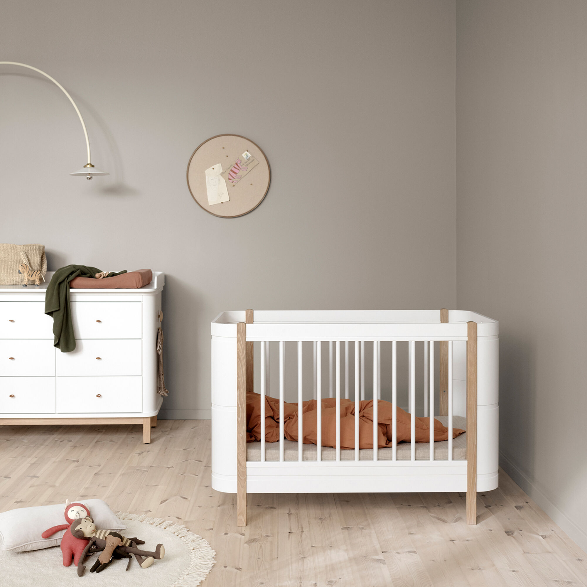 Oak cot bed with drawer shop