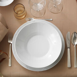 White Elements Plate Ø 28 cm, Royal Copenhagen