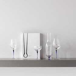 Intermezzo Blue Balance Wine Glass, Orrefors