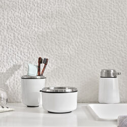 VIPP9 Soap Dispenser, white VIPP9 Soap Dispenser, white, Vipp