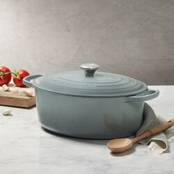 Signature cast iron oval casserole &Oslash; 31 cm, sea salt, Le Creuset