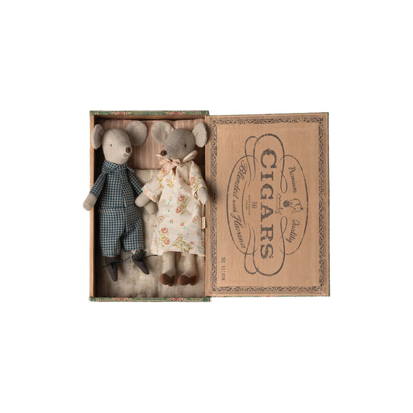 Grandma and Grandpa Mice in Cigarbox, Maileg