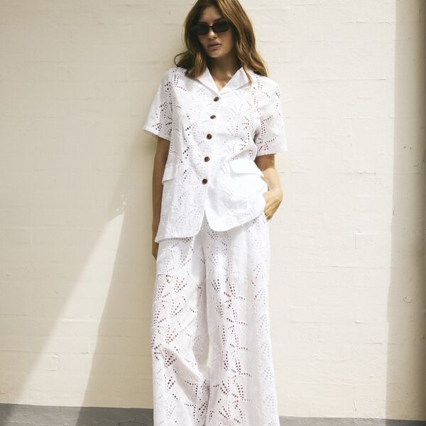 Lotti 1, white, SOULMATE