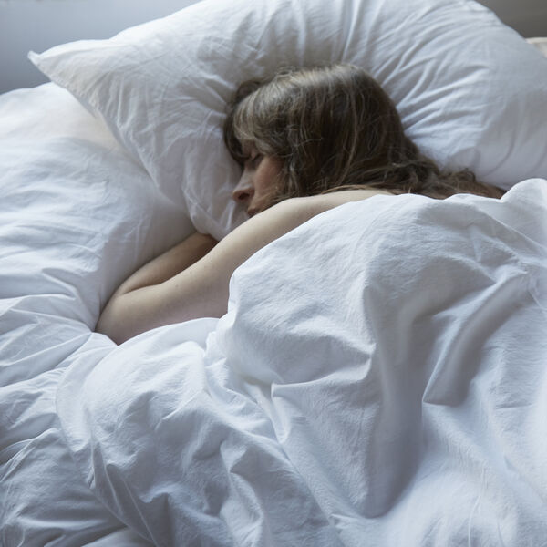 Medium High Pillow, Nordic Sleep by Fossflakes