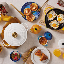 Signature Round Pot &Oslash; 24 cm, white, Le Creuset