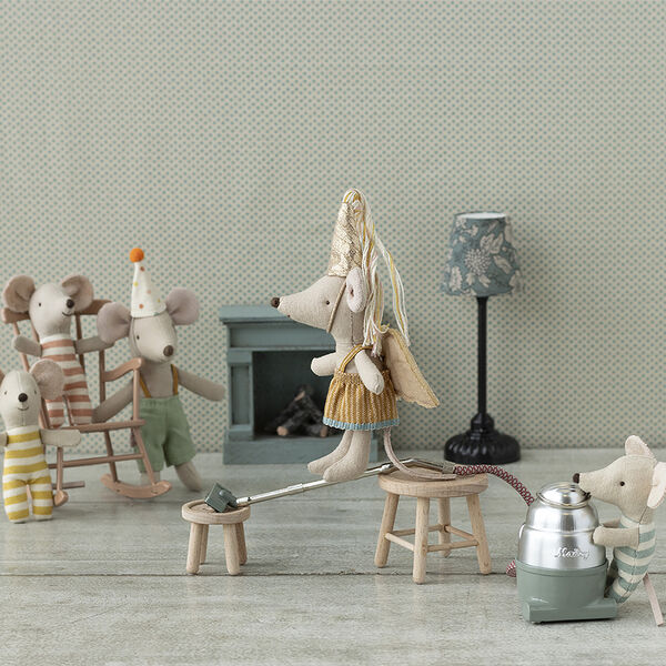 Triplets Baby Mice in Matchbox, Maileg