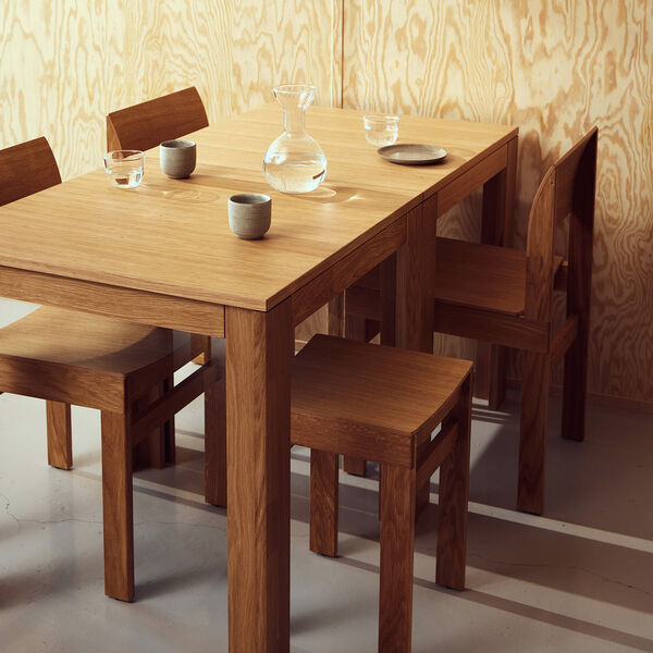 Element Table, matt lacquered oak, Form & Refine