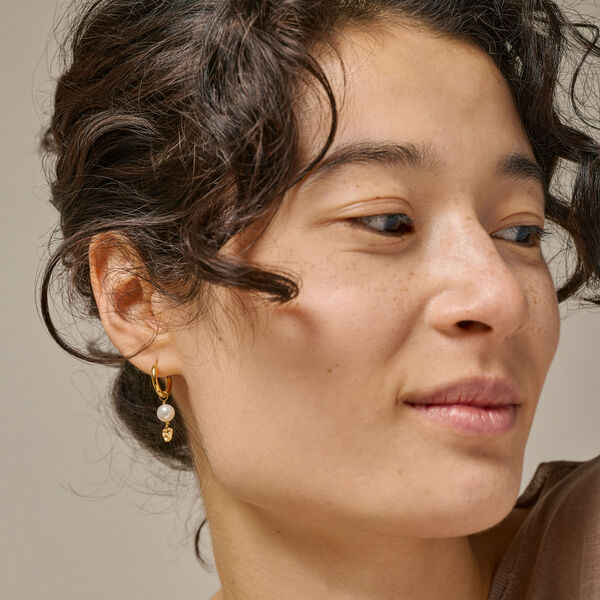 Cara Hoops, pearls, ENAMEL Copenhagen