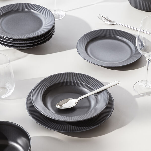 Legio Nova Deep plate 22 cm, black, Eva Trio