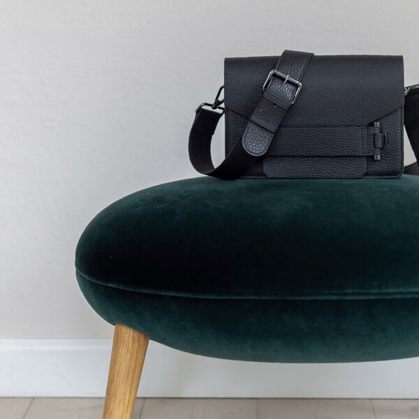 Jolie Grande Crossbody Bag, black/gold, Naledi Copenhagen