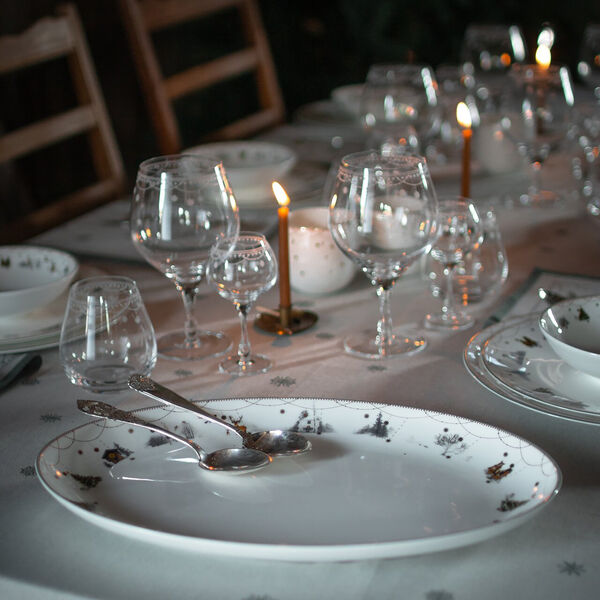 Christmas Morning Story | Oval dish | 39 cm, Wik & Wals&oslash;e