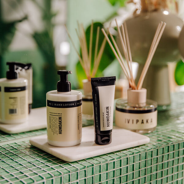 03 Hand Lotion, Peony & Cranberry, Humdakin