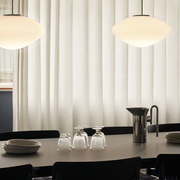 Momento JH38 Jug, polished steel Momento JH38 Jug, polished steel, &Tradition