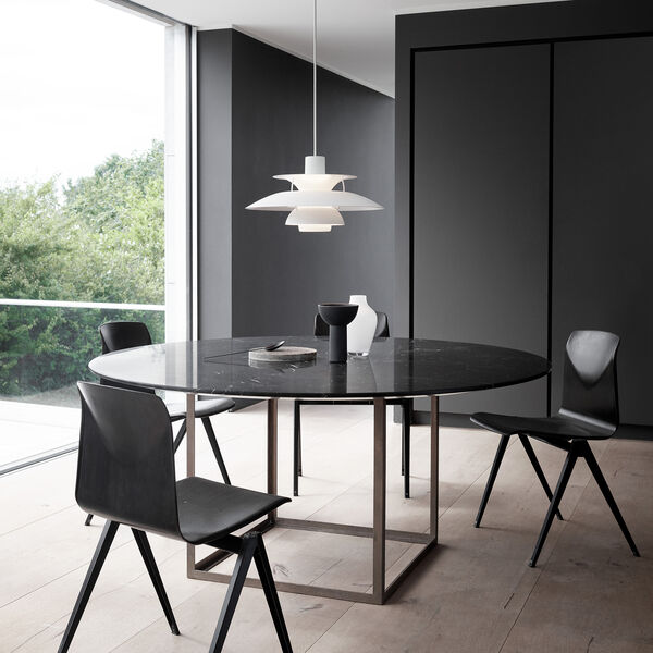 PH 5 Monochrome Pendant, white PH 5 Monochrome Pendant, white, Louis Poulsen