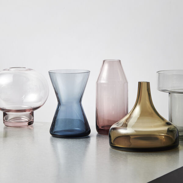 Midsummer Peach-leaved Bellflower Mini vase 8,6 cm, blue Midsummer Peach-leaved Bellflower Mini vase 8,6 cm, blue, Orrefors