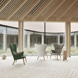 CH78 Mama Bear loungechair, umber 61273, Carl Hansen & S&oslash;n