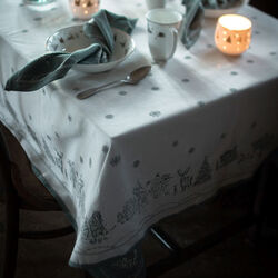 Julemorgen Story | Damask Table cloth | 140x240 | White/green, Wik & Wals&oslash;e