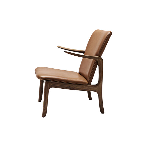 OW124 Beak Chair, oiled walnut/cognac OW124 Beak Chair, oiled walnut/cognac, Carl Hansen & Søn