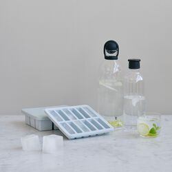 FREEZE-IT Ice Cube Tray with Lid Large, light blue, RIG-TIG