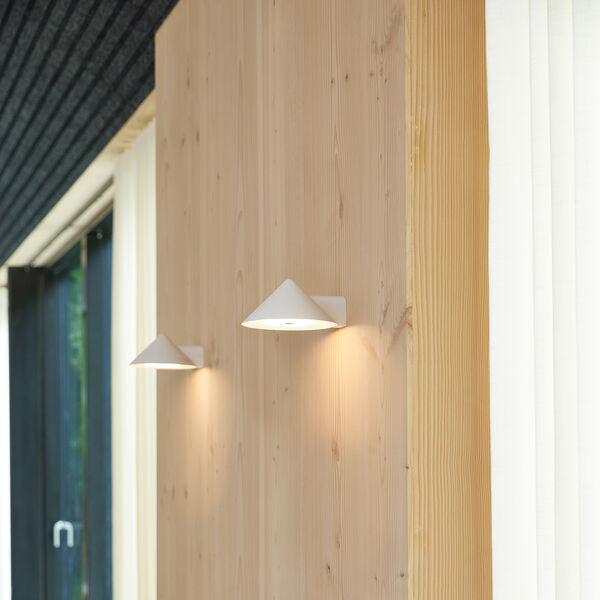 Grasp Wall Lamp, matt white Grasp Wall Lamp, matt white, FRANDSEN