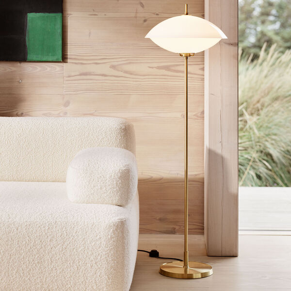 Clam™ Floor Lamp, opal/brass, Fritz Hansen