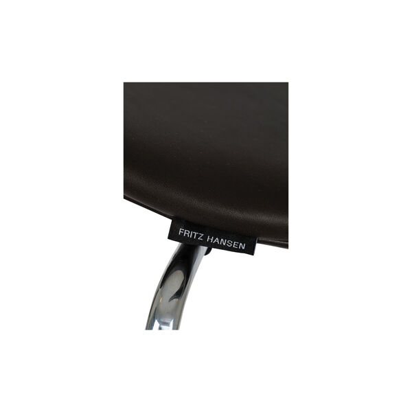 Series 7™ 3107 Fully Upholstered Chair, dark brown/chrome Series 7™ 3107 Fully Upholstered Chair, dark brown/chrome, Fritz Hansen