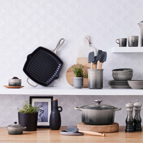 Signature cast iron square grillit 26 cm, flint, Le Creuset