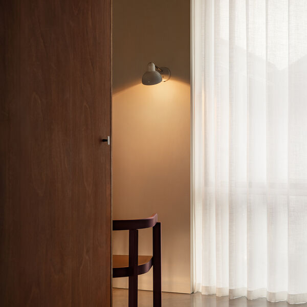 KAISER idell&trade; 6567-W Wall Lamp, glossy white, Fritz Hansen