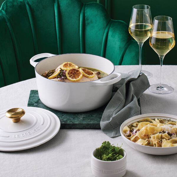 Signature round cast iron pot &Oslash; 20 cm, white, Le Creuset