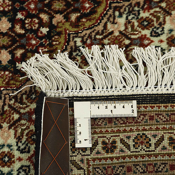 Tabriz 40 Mahi Rug, Rezas