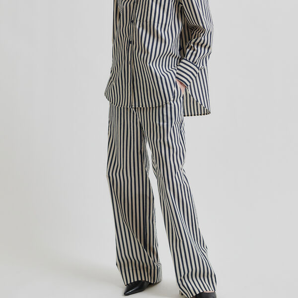 Aila Trousers, trench coat, Second Female