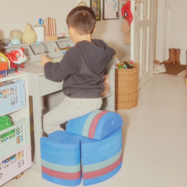 Chicken, blue gym, bObles