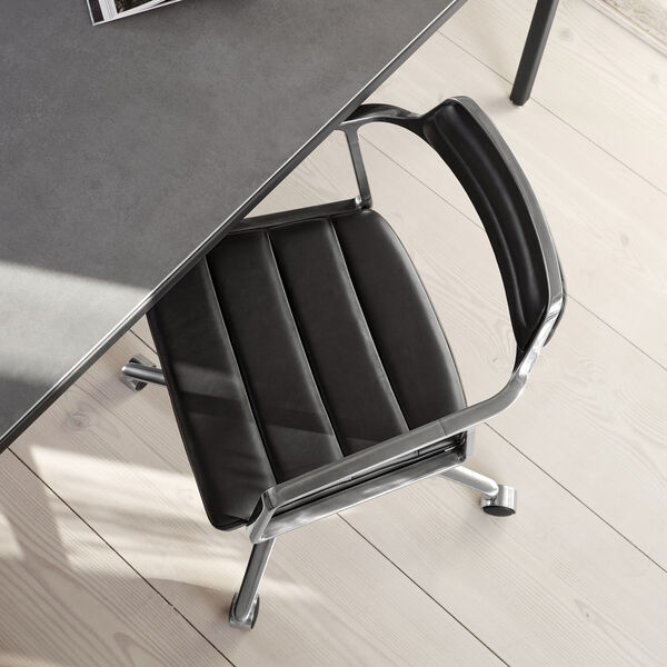 VIPP452 Swivel Chair with Castors, black/polished aluminium, Vipp