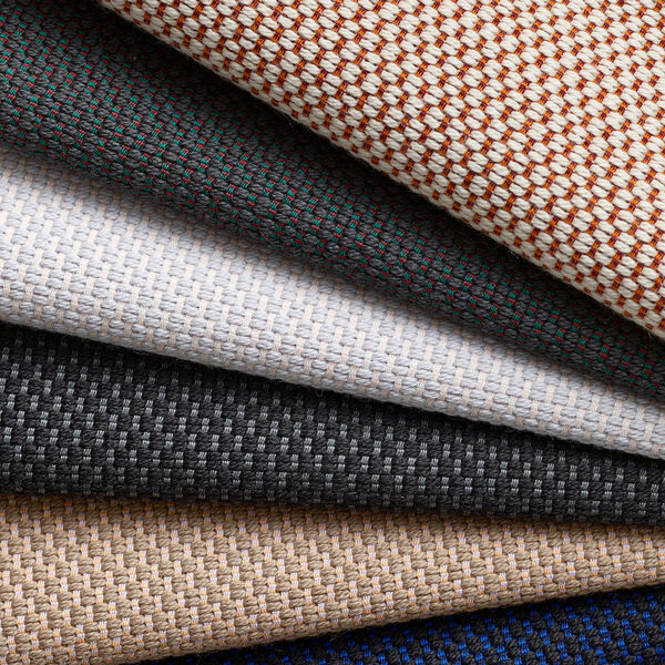 Swan™ 3320 Lounge Chair with Piping Choice 2024, creme/brown 0428/chestnut Swan™ 3320 Lounge Chair with Piping Choice 2024, creme/brown 0428/chestnut, Fritz Hansen