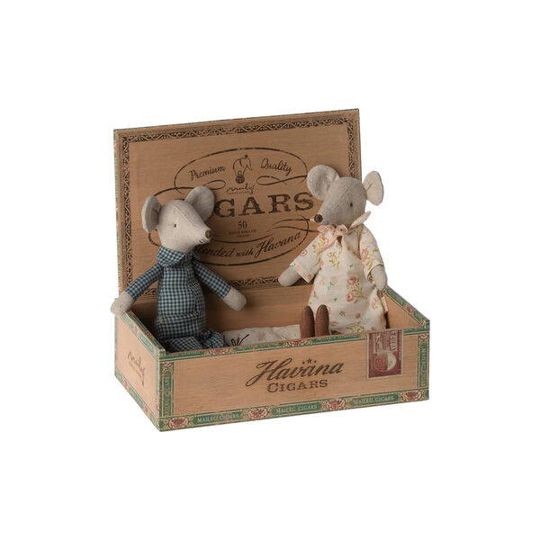 Grandma and Grandpa Mice in Cigarbox, Maileg