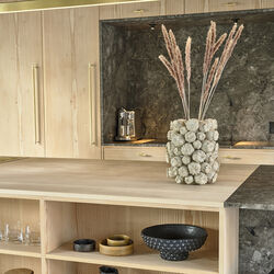 Elha Vase/Flowerpot, cream, Villa Collection