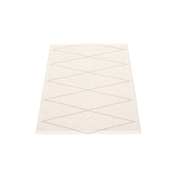 Max Plastic Rug, linen/vanilla Max Plastic Rug, linen/vanilla, Pappelina
