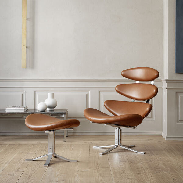 Corona Chair Lounge Chair, nutshell, Fredericia Furniture