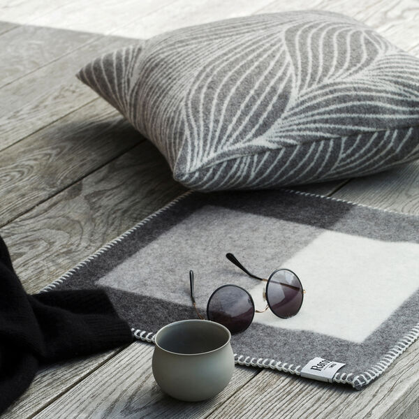 FLETTE Cushion, natural, R&oslash;ros Tweed