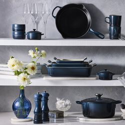 Signature cast iron frying pan with wooden handle &Oslash; 28 cm, nuit, Le Creuset