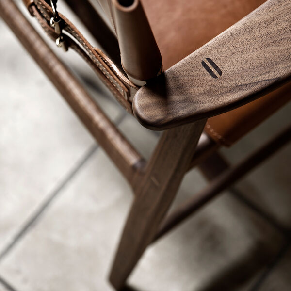 BM1106 Huntsman Chair, oiled walnut/cognac, Carl Hansen & S&oslash;n