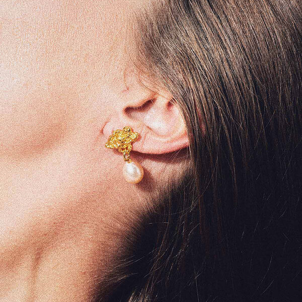 HOLLOW CLOUD EARRINGS, gold plated/pink, House of Vincent