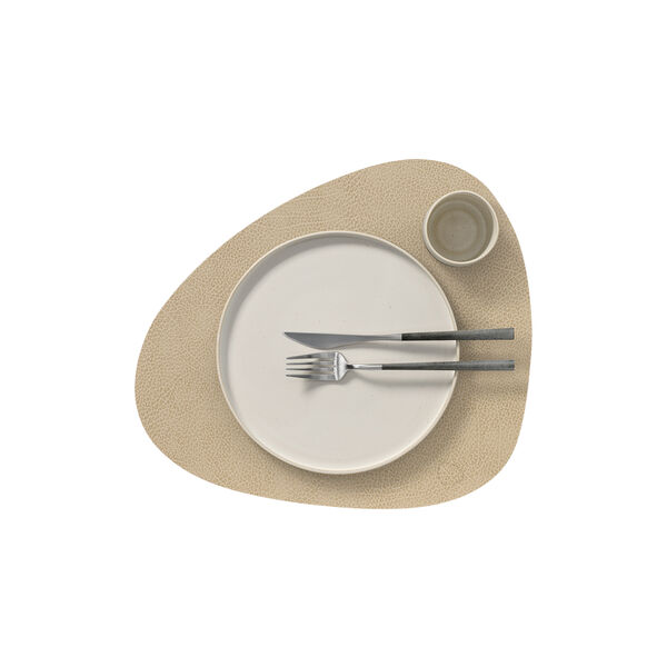 Hippo table mat Curve L, sand, LIND DNA