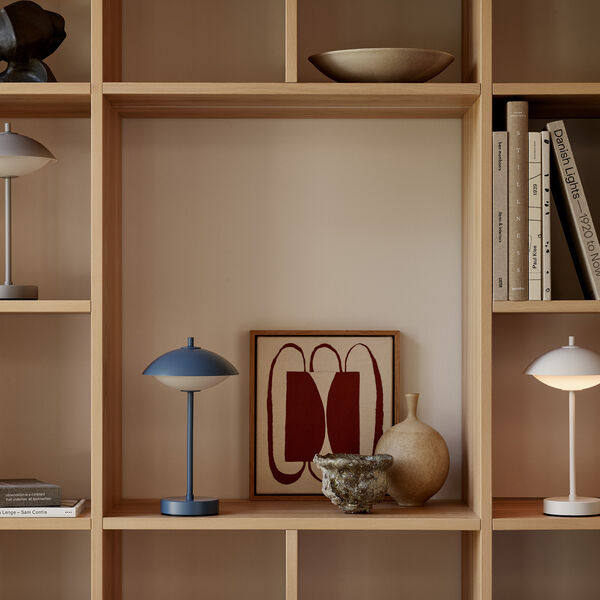 Clam™ Portable Lamp, white, Fritz Hansen