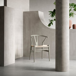 CH24 Wish Bone Chair, soft clay, Carl Hansen & S&oslash;n