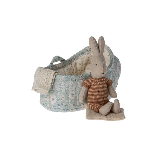 Bunny&nbsp;in&nbsp;Carry&nbsp;Cot, blue, Maileg