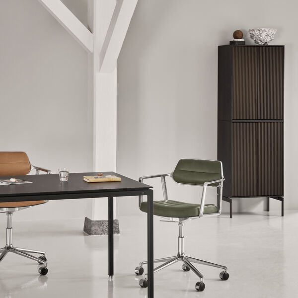 VIPP453 Swivel+ Chair with Castors, bosco green/polished aluminium, Vipp