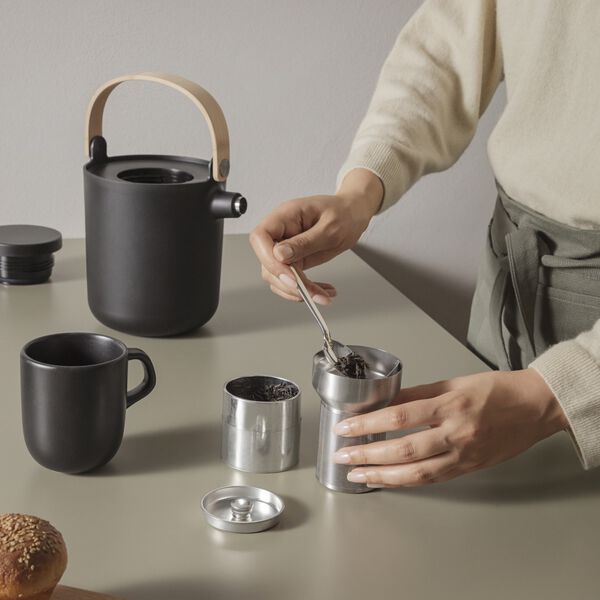 Nordic Kitchen Tea Vacuum Jug, black, Eva Solo