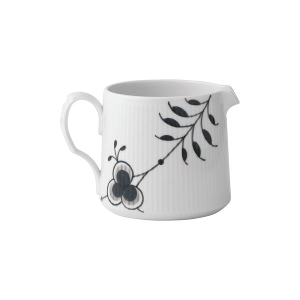 Black Mega Fluted Jug 70 cl Black Mega Fluted Jug 70 cl, Royal Copenhagen